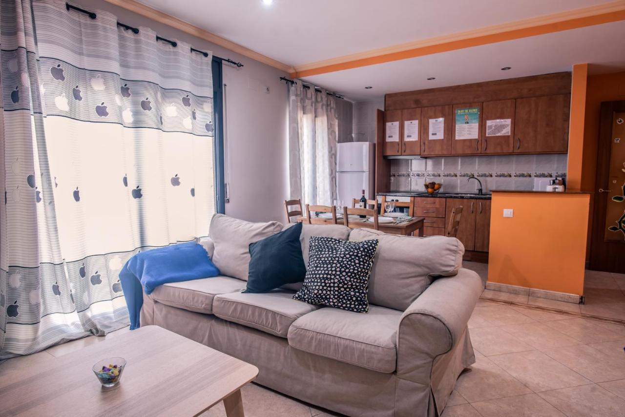 Apartaments Yaco Lloret de Mar Esterno foto