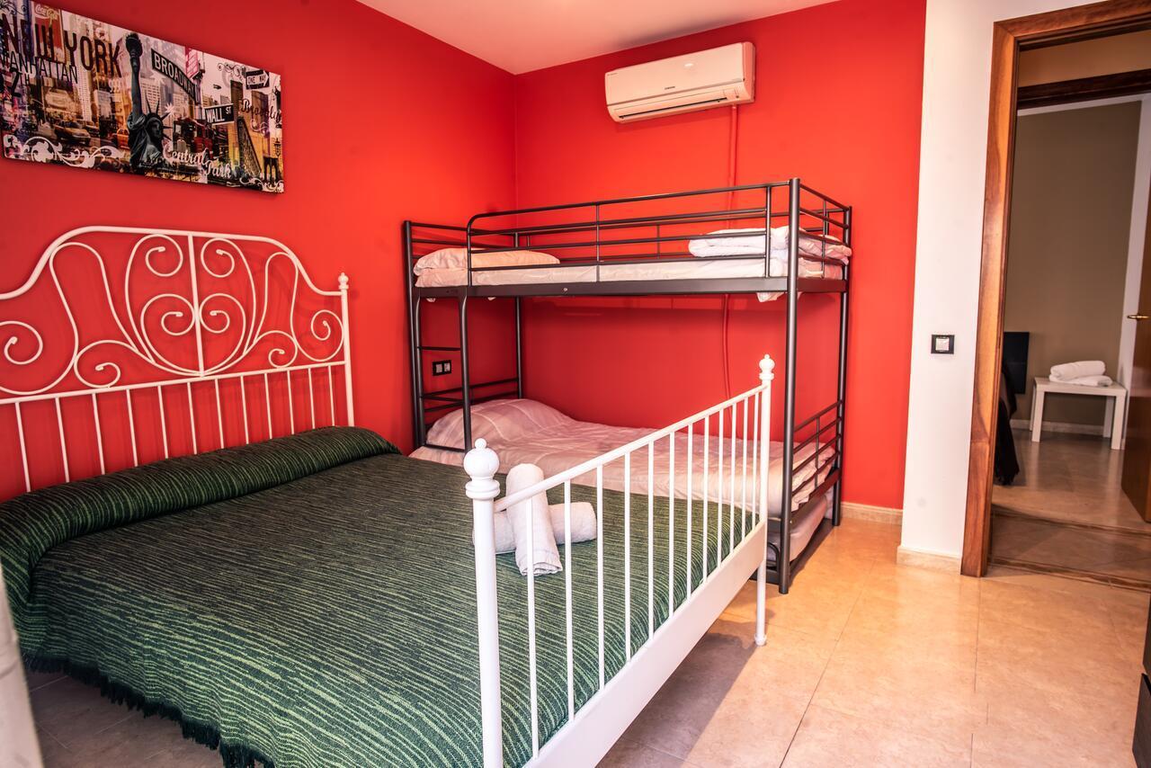 Apartaments Yaco Lloret de Mar Esterno foto