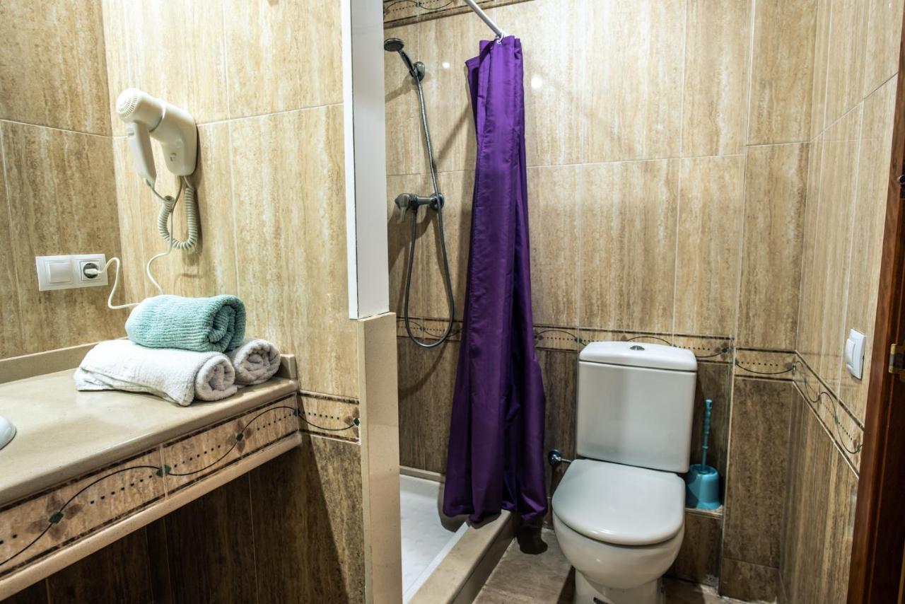 Apartaments Yaco Lloret de Mar Esterno foto