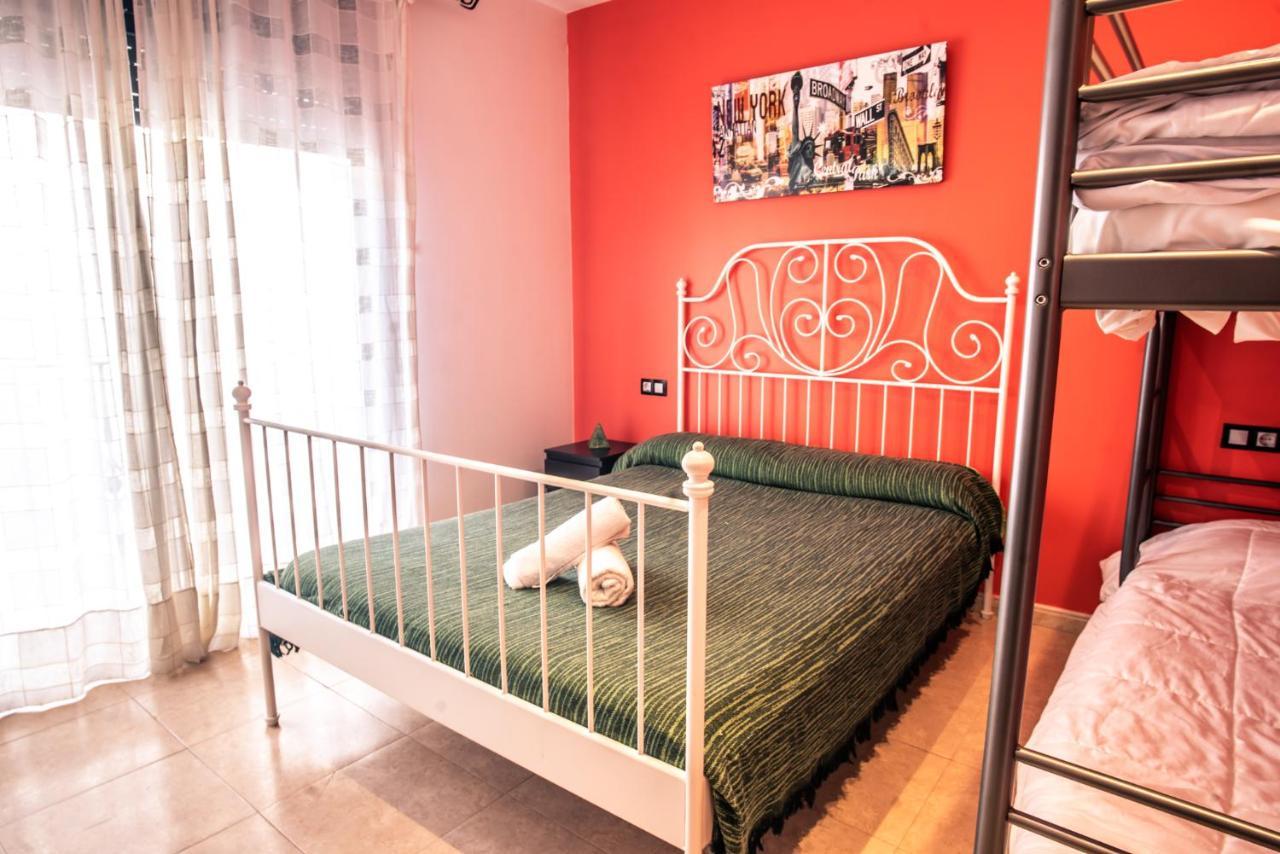 Apartaments Yaco Lloret de Mar Esterno foto