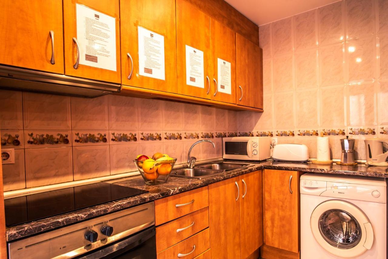 Apartaments Yaco Lloret de Mar Esterno foto